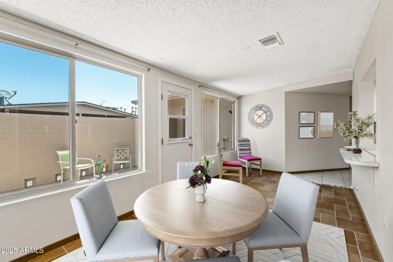 27_13671_111th_13671_N_111th_Ave24_10062