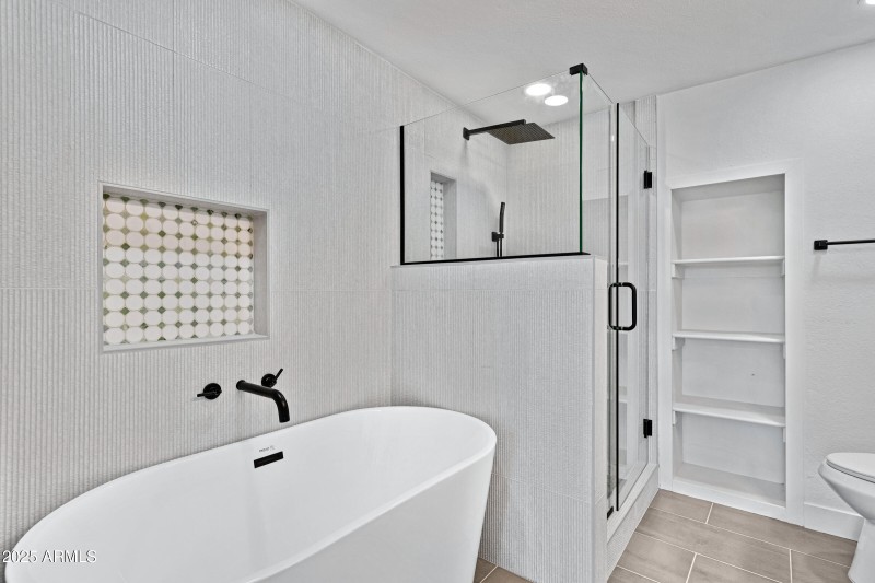 2708 E Roosevelt St-25