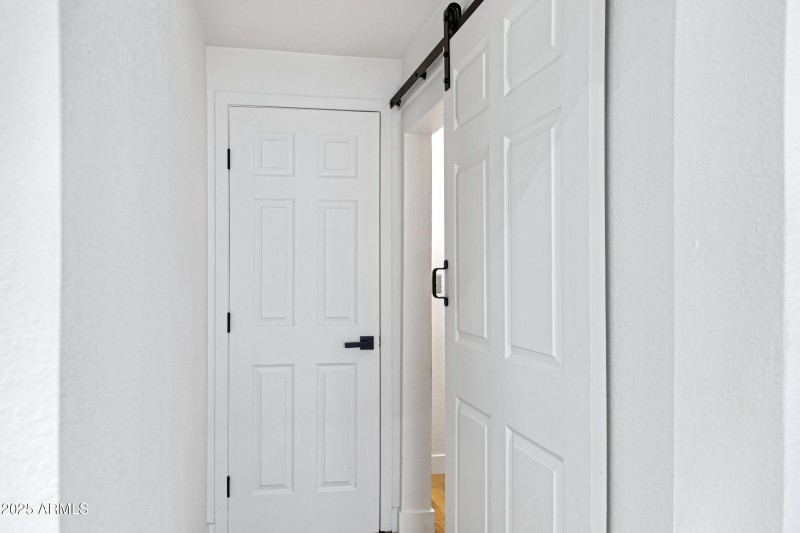 2708 E Roosevelt St-26