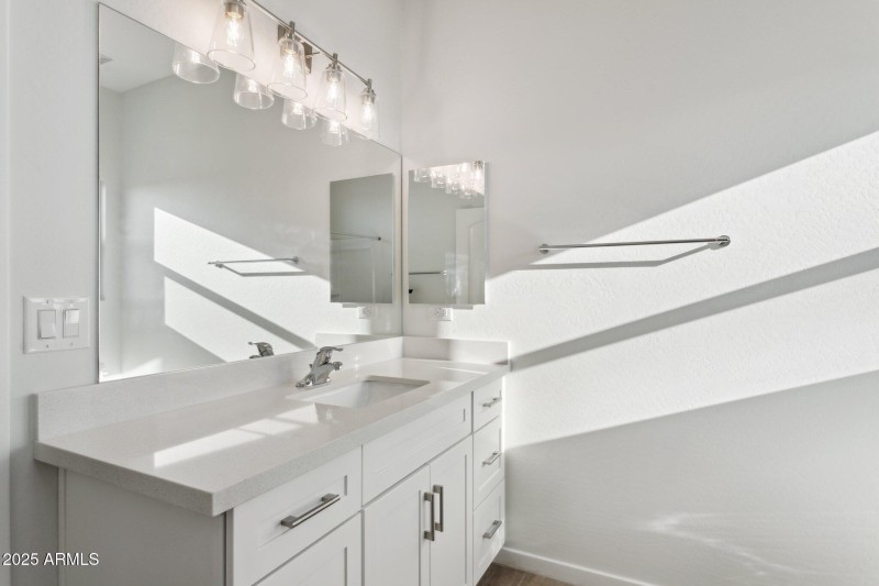 31-web-or-mls-22254-w-skinner-rd