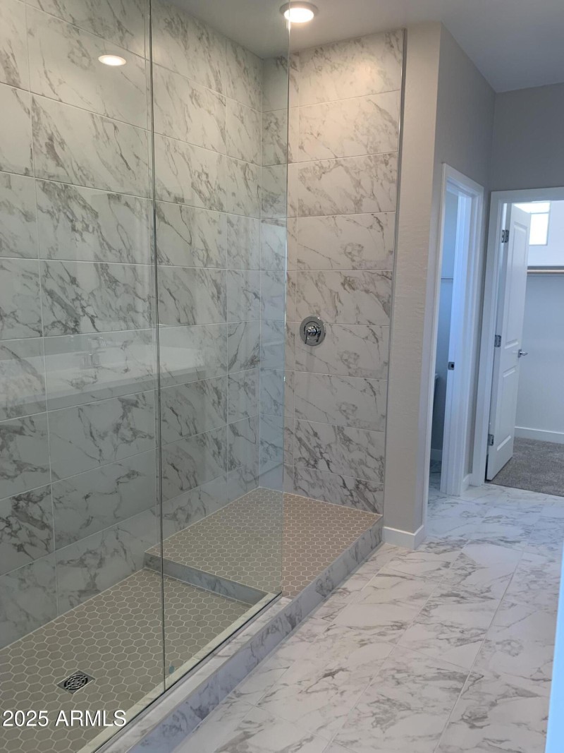 Mar Lot 5 - Primary Bathroom