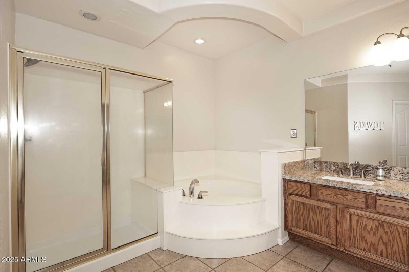 Primary Bath-Garden Tub