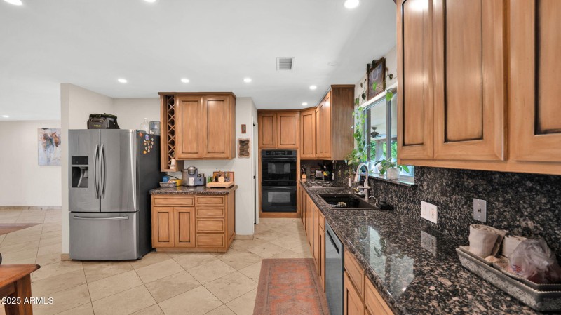 25-web-or-mls-P1083788