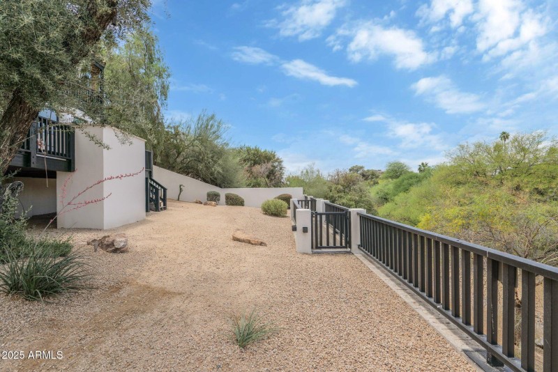 69-web-or-mls-P1200835