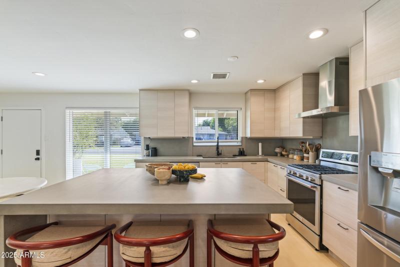 Light bright and full of details