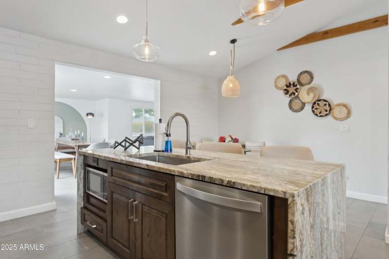 14-print-1142-e-tempe-dr