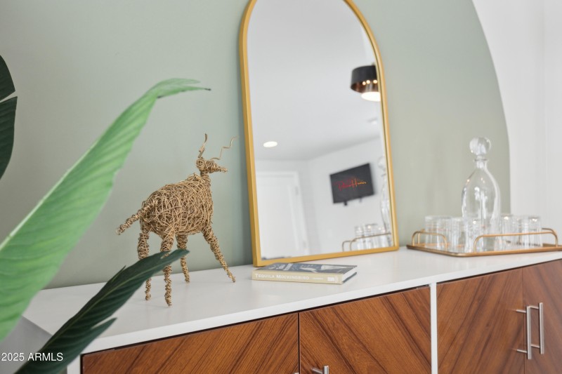 16-print-1142-e-tempe-dr