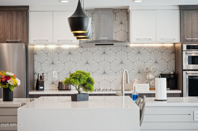 50-web-or-mls-5301-e-tierra-buena-ln