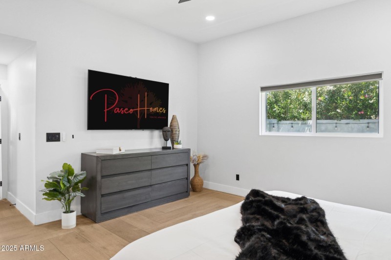 31-web-or-mls-6907-e-willetta-st