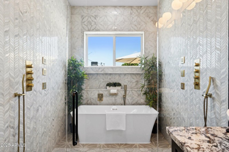 34-web-or-mls-6907-e-willetta-st