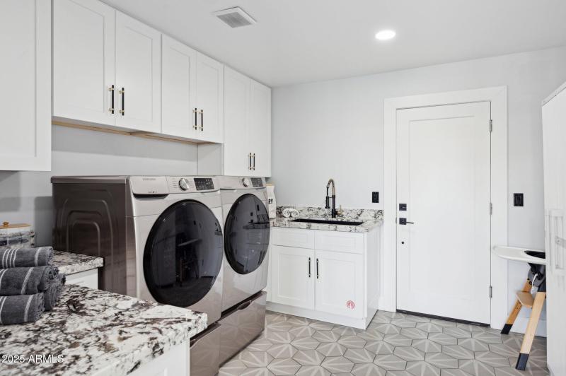 37-web-or-mls-6907-e-willetta-st