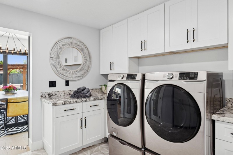 38-web-or-mls-6907-e-willetta-st