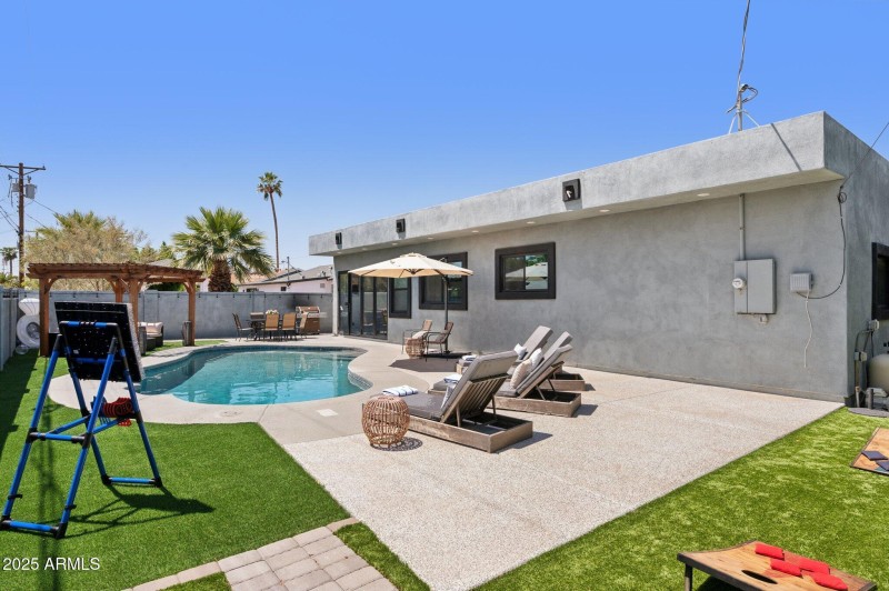 46-web-or-mls-6907-e-willetta-st