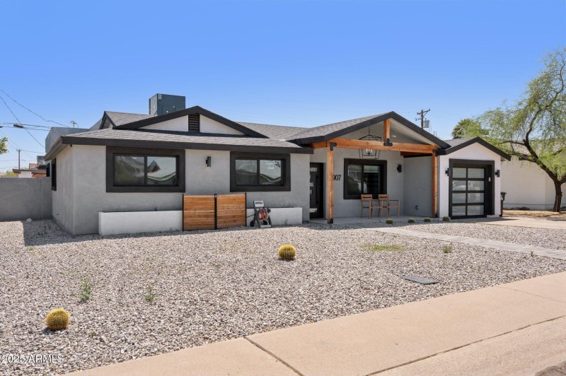 3-web-or-mls-6907-e-willetta-st