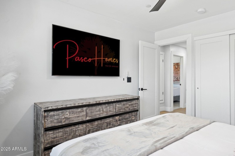 22-web-or-mls-6907-e-willetta-st