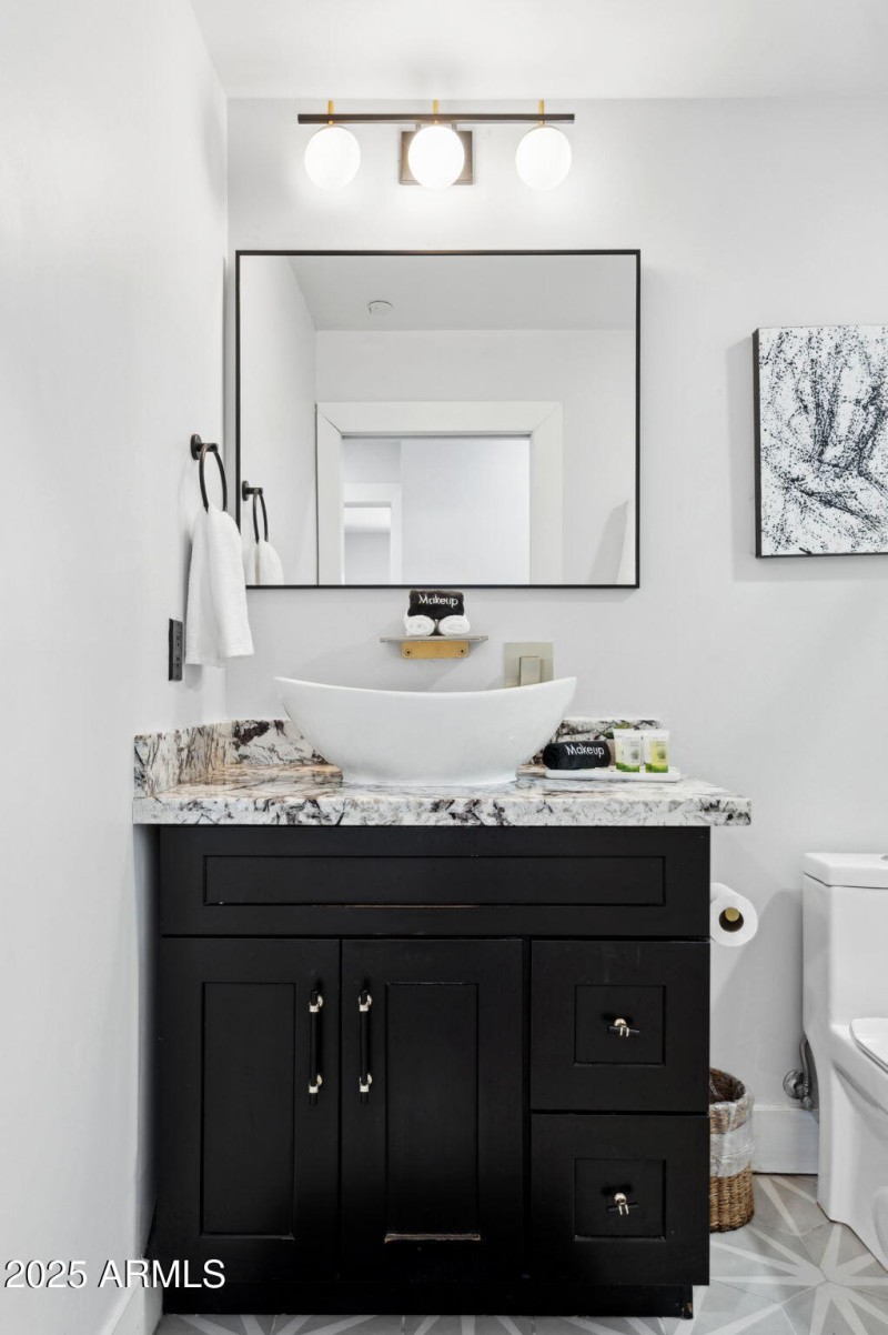 25-web-or-mls-6907-e-willetta-st