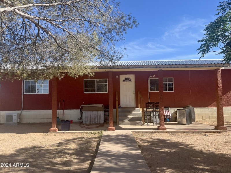 Front of House MG_0780