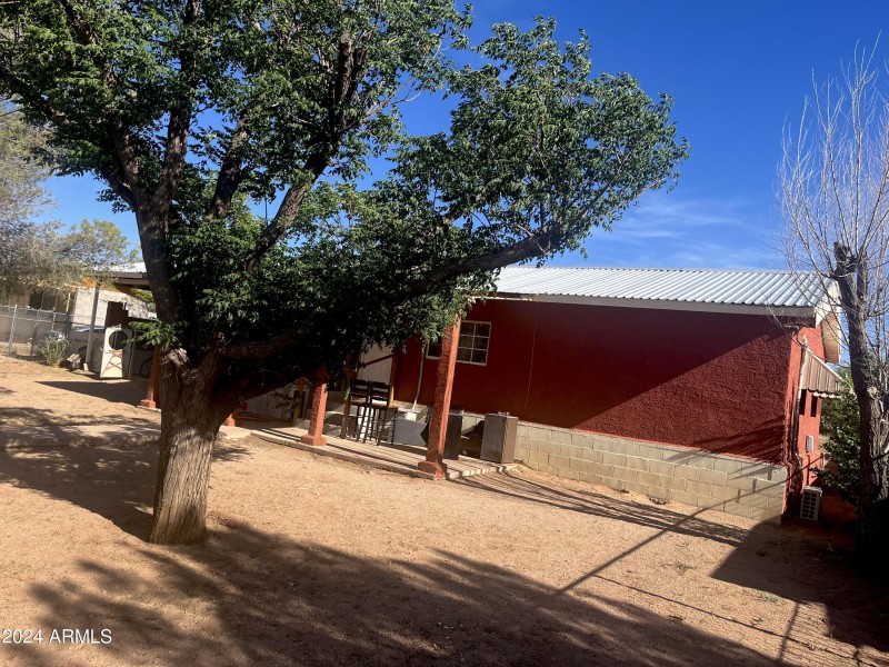 Front of House IMG_0786