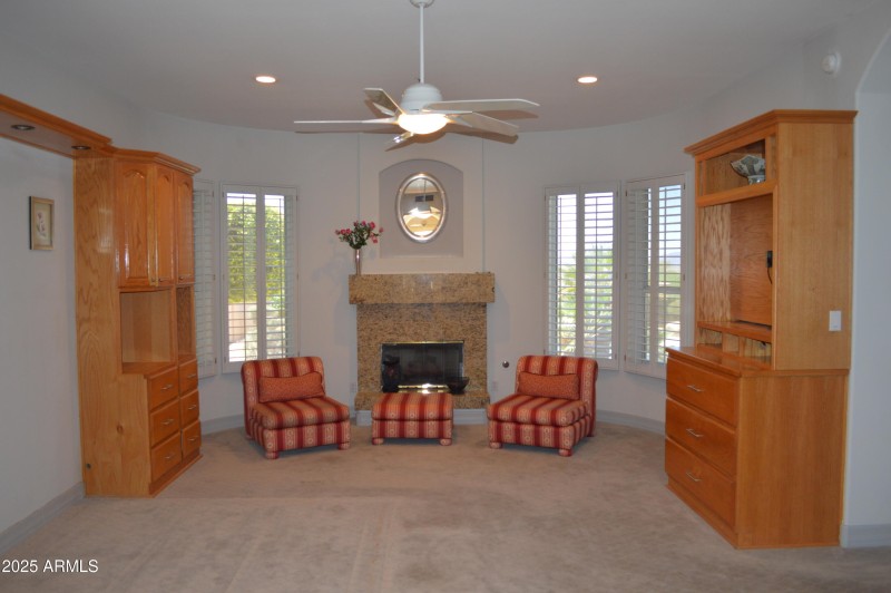 Master suite fire place DSC_0038