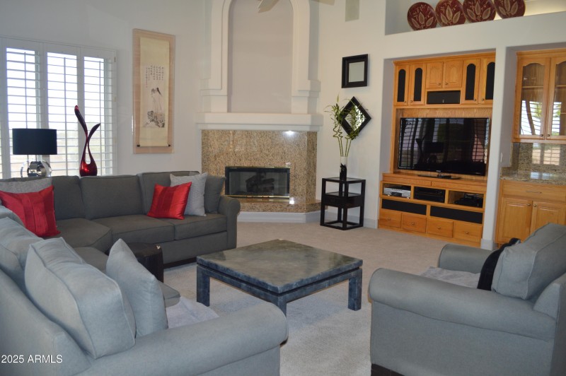 Family room DSC_0010