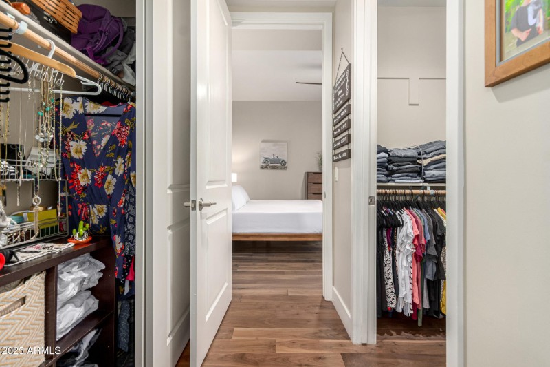 His & Hers (walk in) Closets