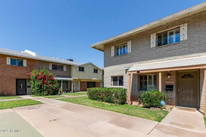 Front View - Corner Townhome