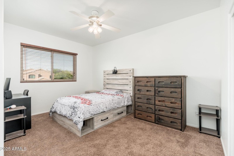 13 W Silverwood Dr - 32