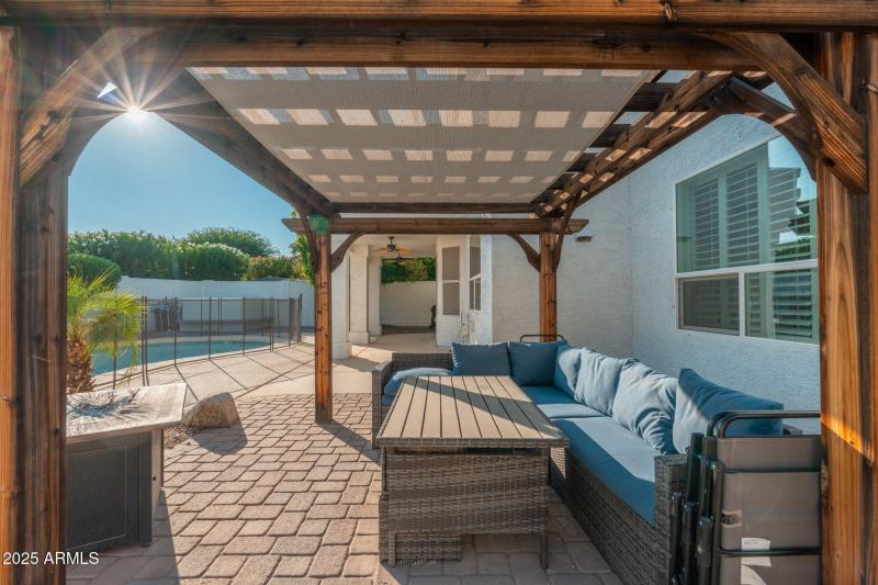 13 W Silverwood Dr - 49