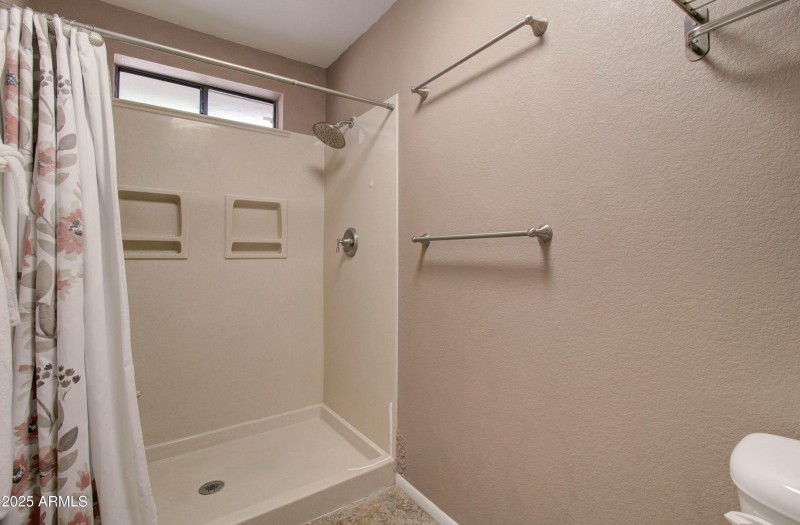 5808 Miami Gardens Dr-55