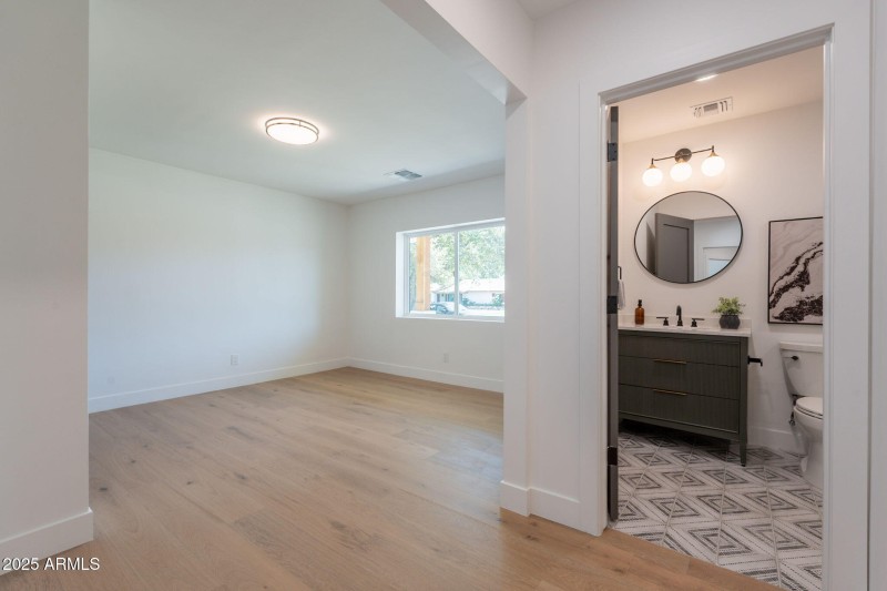 52-web-or-mls-49th-52