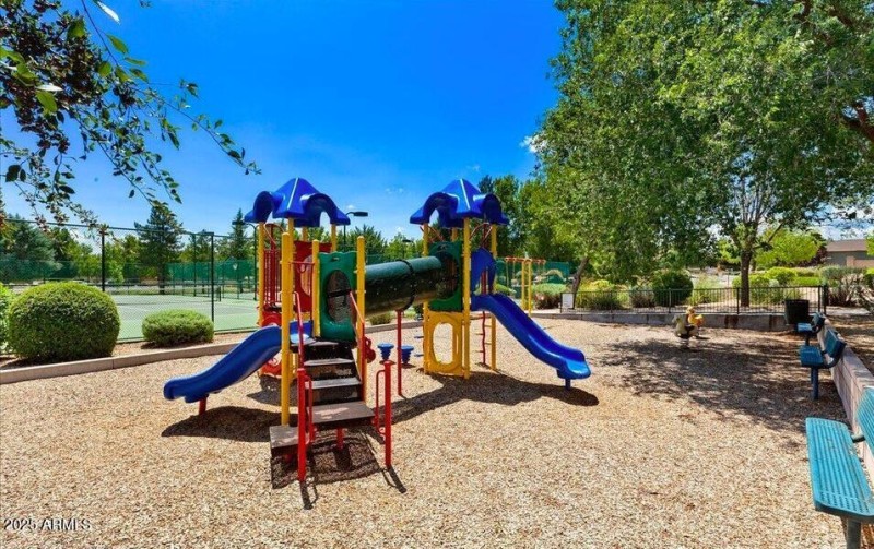 16j - Granville - Mountain View Clubhous