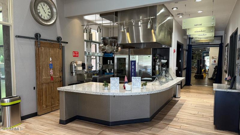 19777 N 76th Street, Unit 2212 - Ameniti