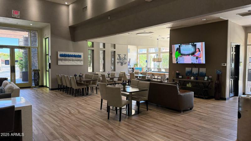 19777 N 76th Street, Unit 2212 - Ameniti