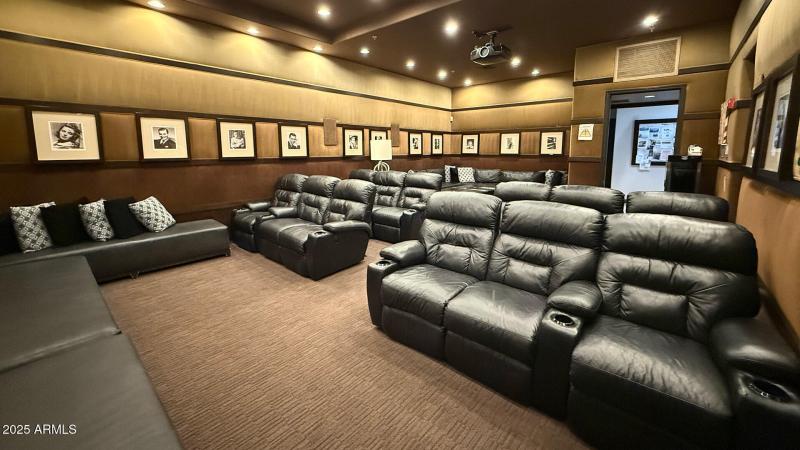 19777 N 76th Street, Unit 2212 - Ameniti