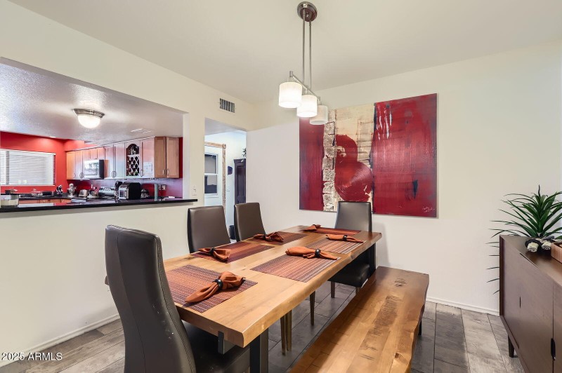 3924 E Cortez ST, - Web Quality - 006 -