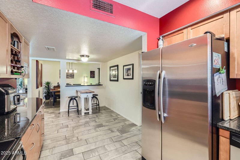 3924 E Cortez ST, - Web Quality - 011 -