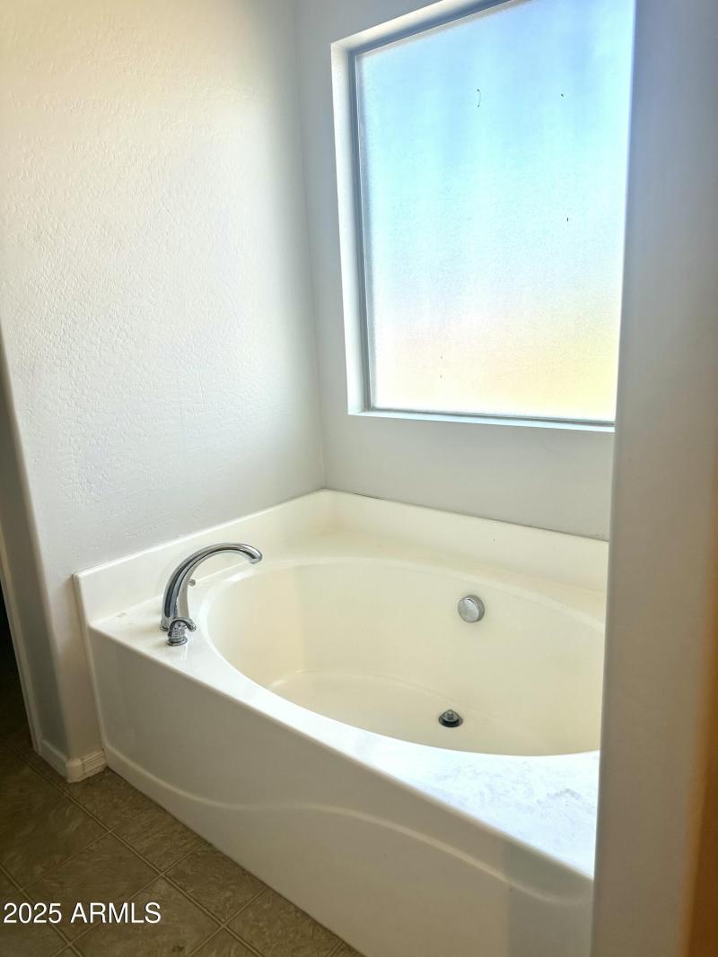 3D70C7E2-794B-46C9-9292-DAF4BB76C867_1_2