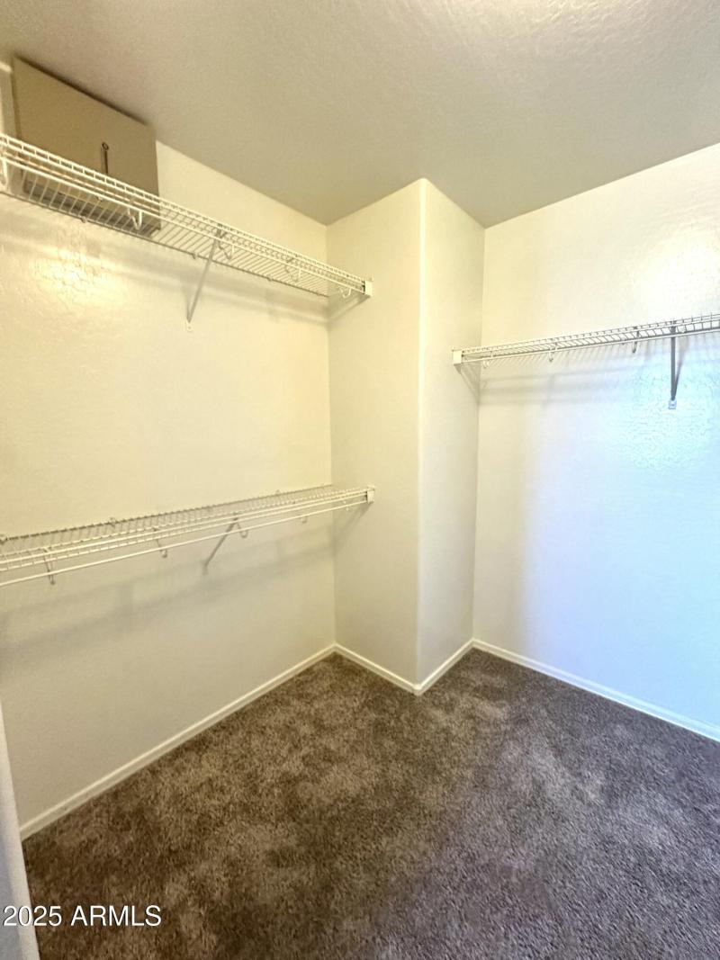 79ACAC72-4537-4E83-9931-4EE40888DF28_1_2