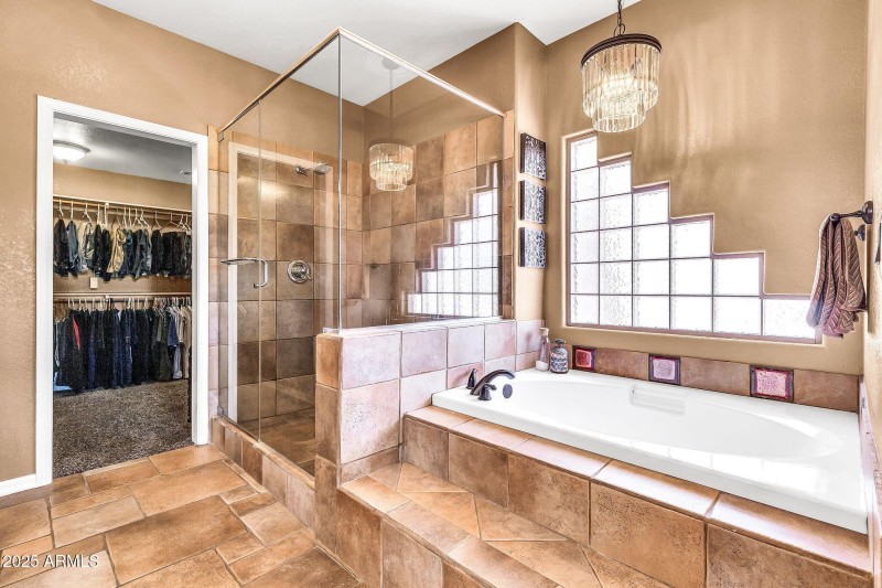 2699 E Claxton Rd-26