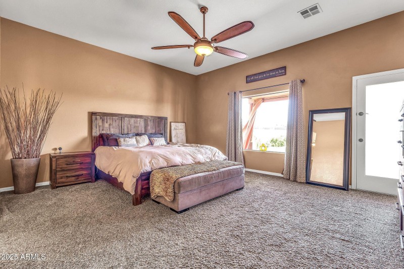 2699 E Claxton Rd-29