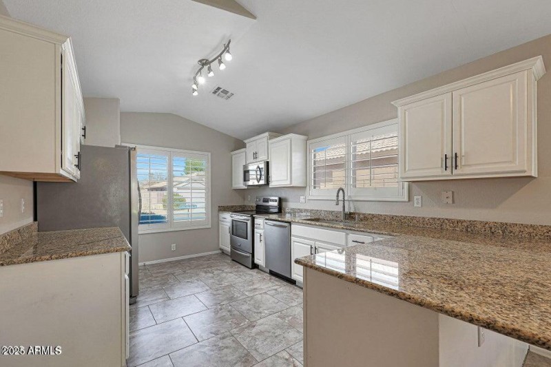 20230213214121336427000000-o