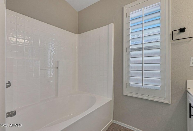 20230213214230879983000000-o