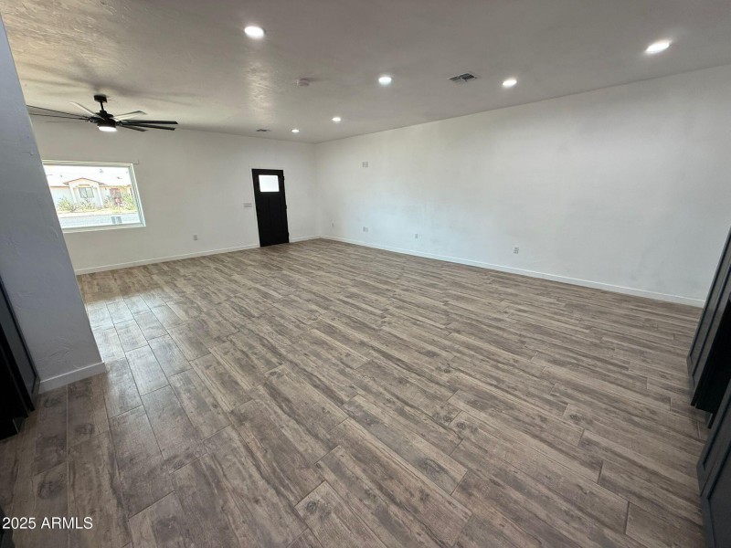 WhatsApp Image 2025-06-02 at 5.01.29 PM