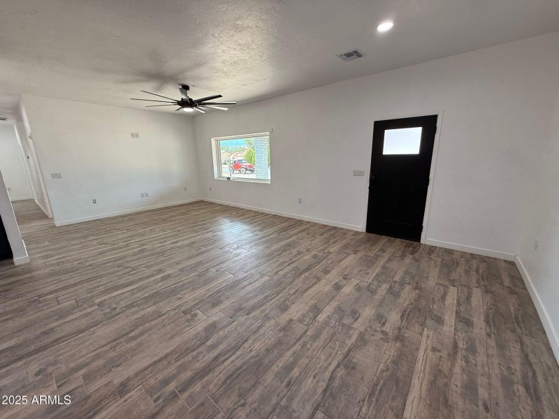 WhatsApp Image 2025-06-02 at 5.01.29 PM