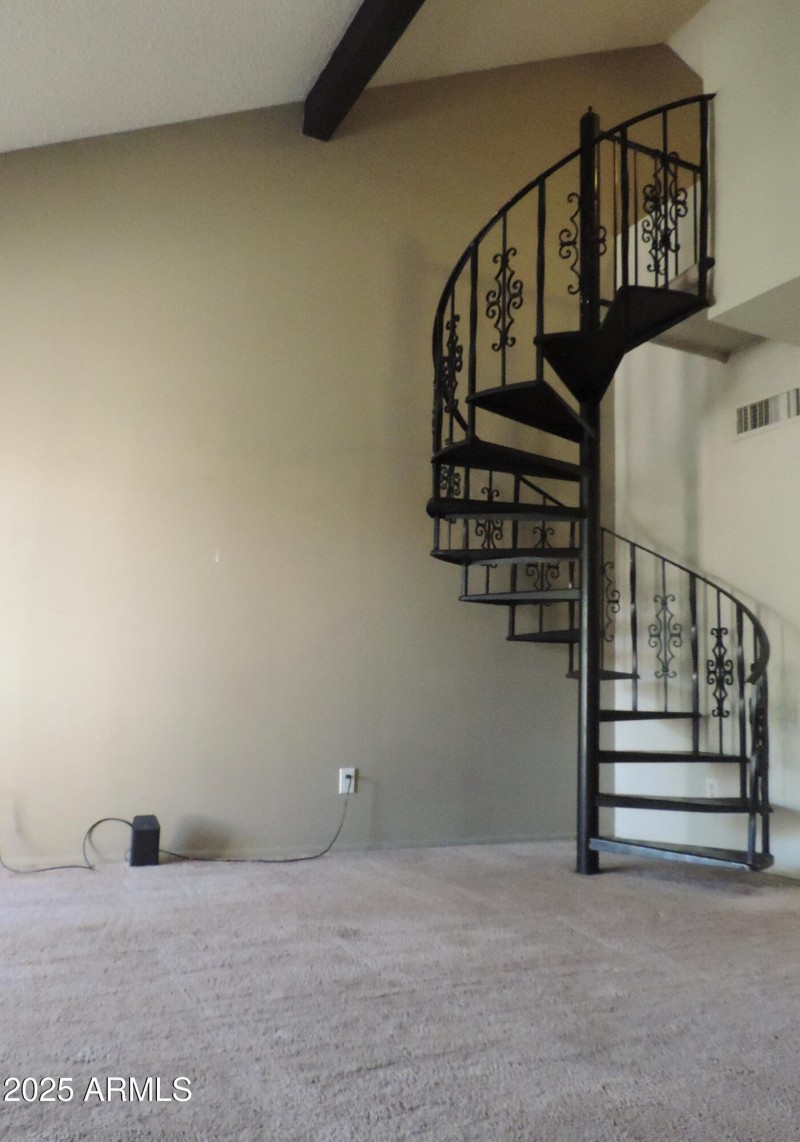 30 E Brown Rd 2113 050