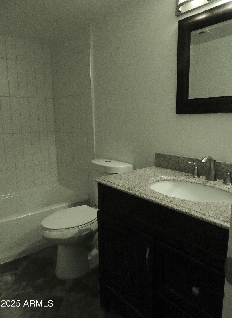 30 E Brown Rd 2113 053