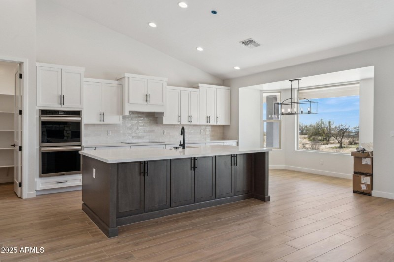 14-web-or-mls-13653-e-aloe-vera-dr