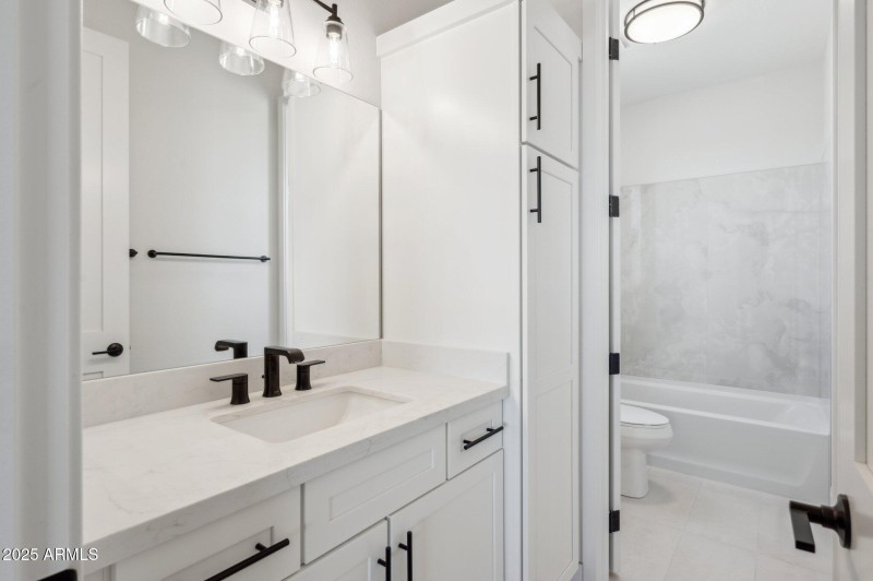 37-web-or-mls-13653-e-aloe-vera-dr