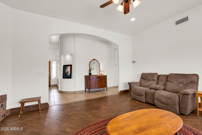 41-web-or-mls-24313 w. Grove St Buckeye,