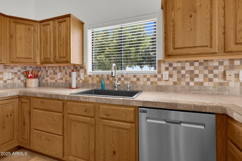 47-web-or-mls-24313 w. Grove St Buckeye,